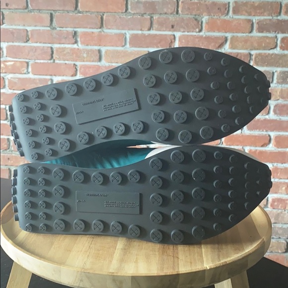 Off White Vintage Arrow Runner - Picture 6 of 8